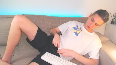 Oliver online show from January 2025 07:13:02 PM