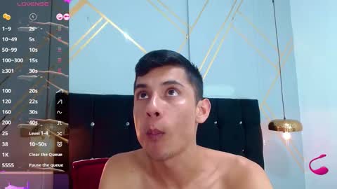 Snapshot of oliver_king_sex chatting on February 2025 09:46:01 PM Oliver Smith online show from February 2025 09:46:01 PM