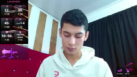 Snapshot of oliver_king_sex chatting on October 2025 03:44:01 PM Oliver Smith online show from October 2025 03:44:01 PM