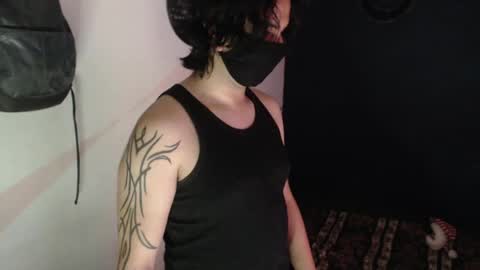 oliver_laid_2023 online show from December 2024 11:44:02 AM