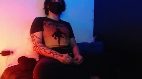 oliver_laid_2023 online show from December 2024 10:04:02 AM