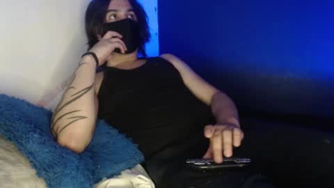 oliver_laid_2023 online show from January 2025 07:56:01 AM