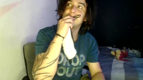 oliver_laid_2023 online show from February 2025 10:59:01 PM