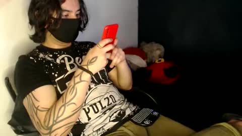 oliver_laid_2023 online show from February 2025 09:32:01 PM