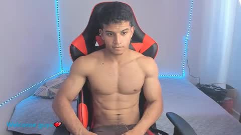 oliver thompsson online show from December 2024 07:29:01 PM