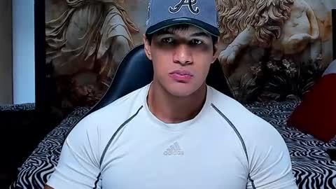 oliver_tommy online show from November 2025 12:50:02 PM