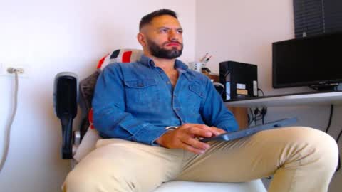 oliver online show from December 2025 12:24:02 PM