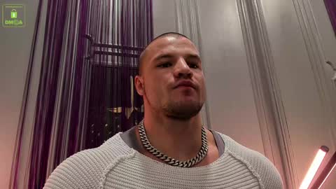 OliverSport online show from December 2024 03:35:01 PM