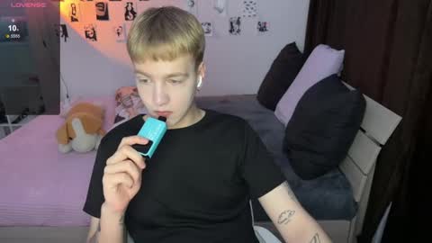 oliver online show from September 2025 07:10:02 AM