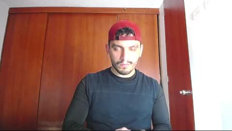 Snapshot of olivervitale chatting on January 2025 07:08:01 PM Oliver online show from January 2025 07:08:01 PM