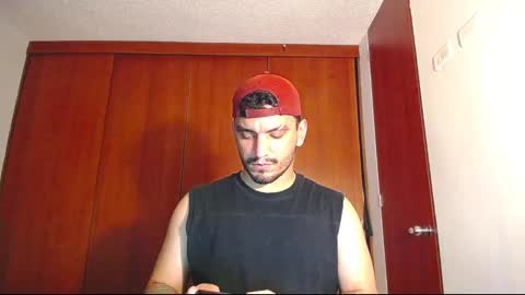 Snapshot of olivervitale chatting on January 2025 10:09:01 PM Oliver online show from January 2025 10:09:01 PM