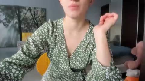 Snapshot of olivia__dream chatting on June 2026 03:36:01 PM olivia__dream online show from June 2026 03:36:01 PM
