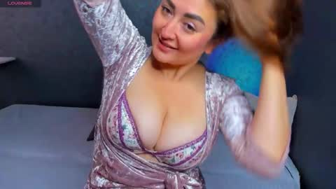 Olli online show from September 2025 04:23:01 AM