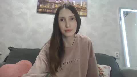 Olivia online show from January 2025 08:03:02 PM