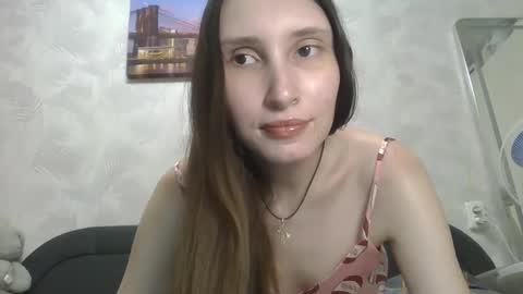 Olivia online show from September 2025 08:52:01 PM