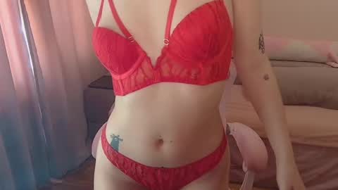 Snapshot of olivia_grr chatting on June 2026 02:04:02 PM Olivia online show from June 2026 02:04:02 PM