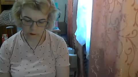Olivia Mia online show from May 2026 08:41:01 AM