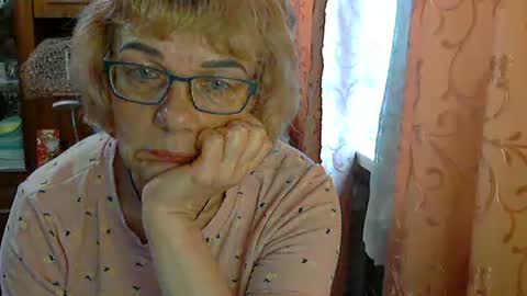 Olivia Mia online show from May 2026 07:47:01 AM