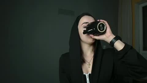 Olivia online show from February 2025 11:58:02 PM