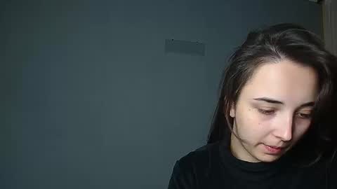 Olivia online show from October 2025 03:09:01 PM