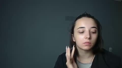 Olivia online show from October 2025 11:18:02 AM