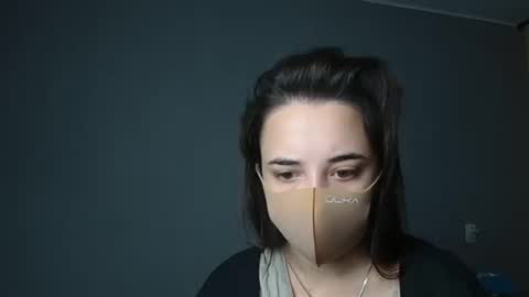 Olivia online show from October 2025 02:59:01 PM