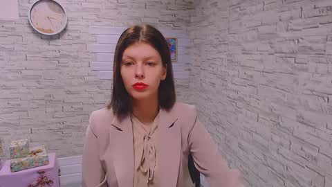 Olivia online show from December 2024 06:35:01 AM