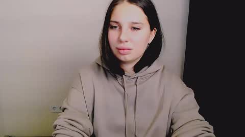 Olivia online show from September 2025 03:42:02 AM