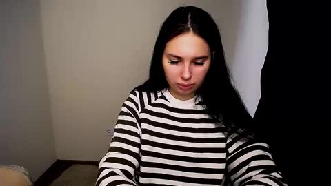 Olivia online show from November 2025 09:08:02 AM