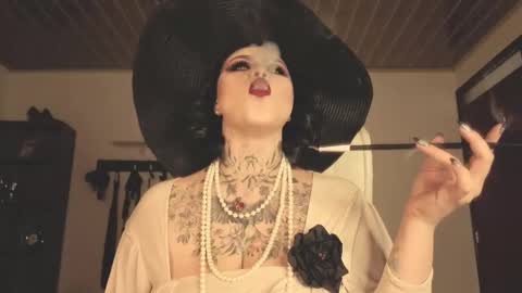   online show from October 2025 01:34:02 PM