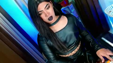 Miss OLIVIA online show from September 2025 06:33:01 PM