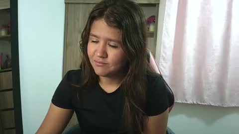 Olivia online show from September 2025 01:10:01 PM