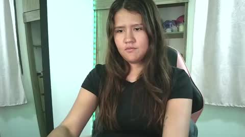 Olivia online show from October 2025 02:20:01 AM