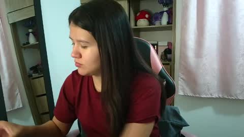 Snapshot of olivia_watson_ chatting on April 2026 12:18:01 PM Olivia online show from April 2026 12:18:01 PM