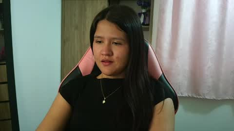 Snapshot of olivia_watson_ chatting on May 2026 04:15:02 PM Olivia online show from May 2026 04:15:02 PM