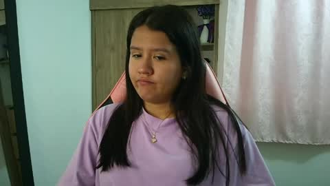 Snapshot of olivia_watson_ chatting on June 2026 02:33:01 PM Olivia online show from June 2026 02:33:01 PM
