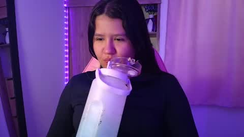 Snapshot of olivia_watson_ chatting on June 2026 01:06:02 PM Olivia online show from June 2026 01:06:02 PM