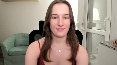 Oliwiaa2004 online show from December 2024 10:45:01 PM