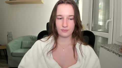 Oliwiaa2004 online show from January 2025 11:08:01 PM