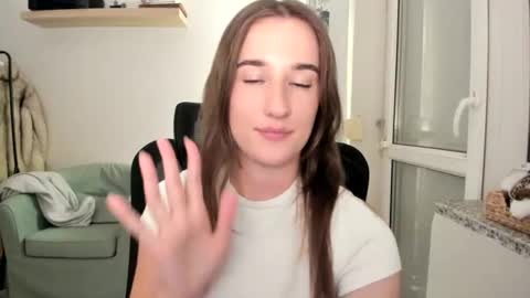 Oliwiaa2004 online show from December 2025 09:56:01 PM