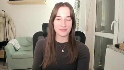 Oliwiaa2004 online show from February 2026 04:58:01 PM