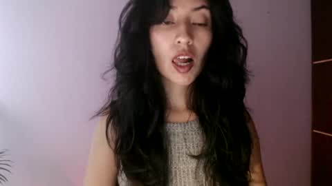 Snapshot of oliviaaa__ chatting on June 2026 05:48:01 PM oliviaaa__ online show from June 2026 05:48:01 PM