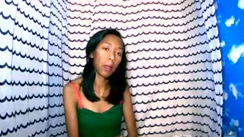 oliviah27 online show from October 2025 08:15:02 AM