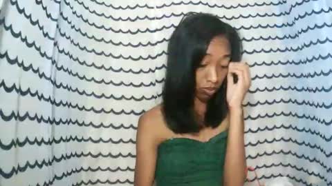 oliviah27 online show from November 2025 01:31:01 PM