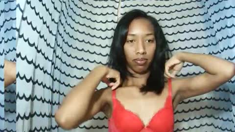 oliviah27 online show from November 2025 02:39:01 PM