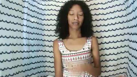 oliviah27 online show from November 2025 09:01:02 AM