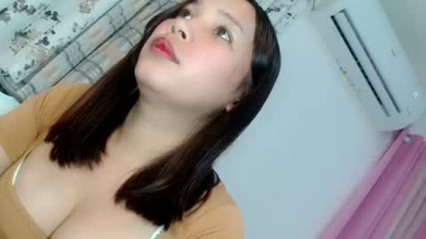 oliviahutton online show from June 2026 06:45:02 AM