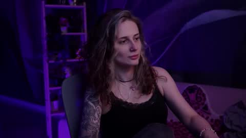 Liv online show from September 2025 05:42:02 AM