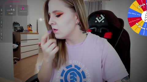 . online show from December 2024 12:12:02 PM