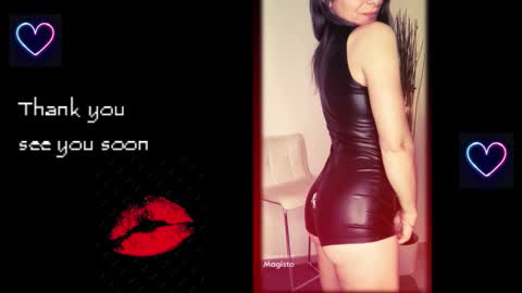 Olivia online show from September 2025 10:15:02 PM